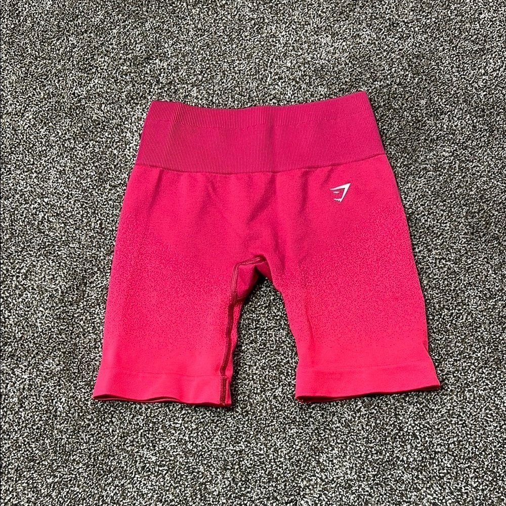 Gymshark ombré gym bike shorts size XS pink